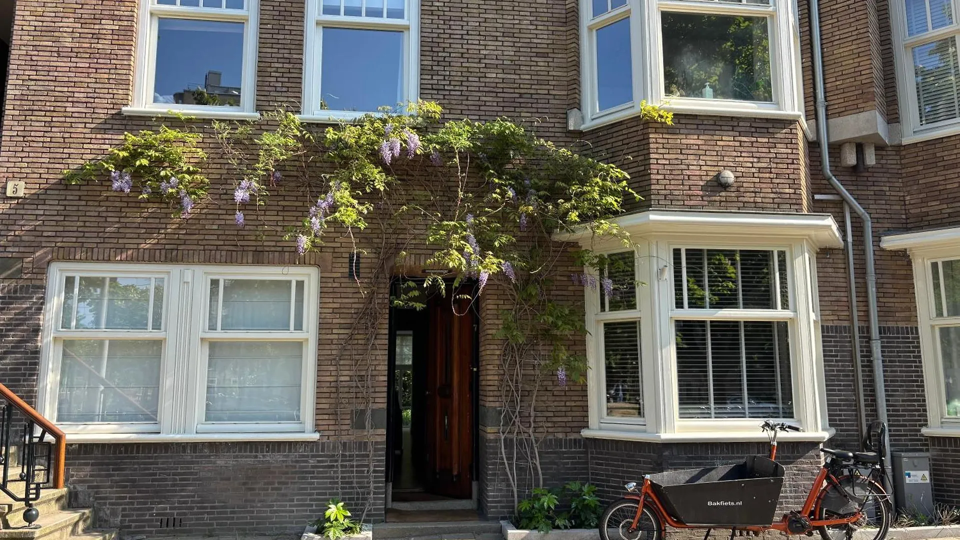 Spacious Apartment With Garden In City Centre Amsterdam